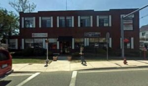 Henry’s Grocer Beverly