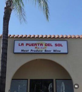 La puerta del sol market